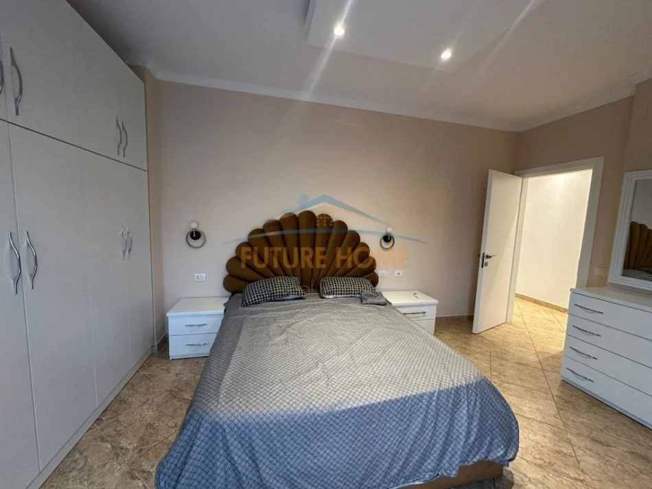 Tirane, jepet me qera apartament 2+1 Kati 6, 115 m² 800 € 