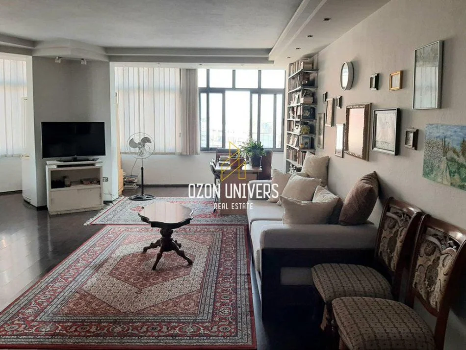 Tirane, jepet me qera apartament 2+1 Kati 5, 112 m² 650 € (perballe kristal center)