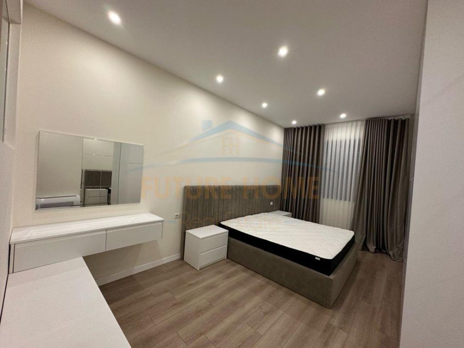 Tirane, shitet apartament 2+1 Kati 1, 127 m² 270.000 € 