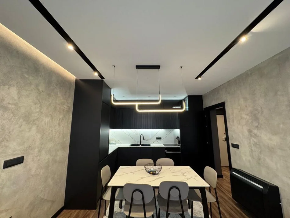 SHITET APARTAMENT 2+1+POST PARKIMI ,PRANE VILA L2 ASTIR,170K