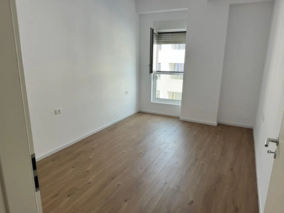Tirane, shitet 1+1 Kati 6, 60 m² 80.000 € 
