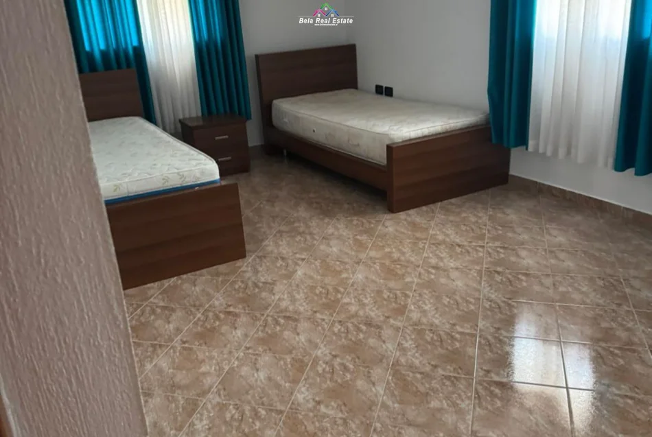 Tirane, jepet me qera Vile 2+1 Kati 3, 100 m² 520 € (sauk)
