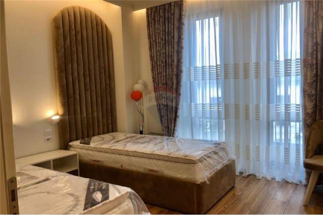 Tirane, jepet me qera apartament 2+1+BLK Kati 4, 130 m² 1.500 Euro (Rruga Elbasanit)