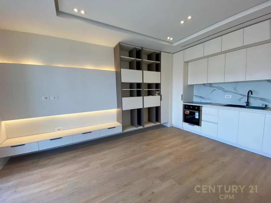 Tirane, jepet me qera apartament 1+1 Kati 9, 66 m² 700 € (Bulevardi i Ri)