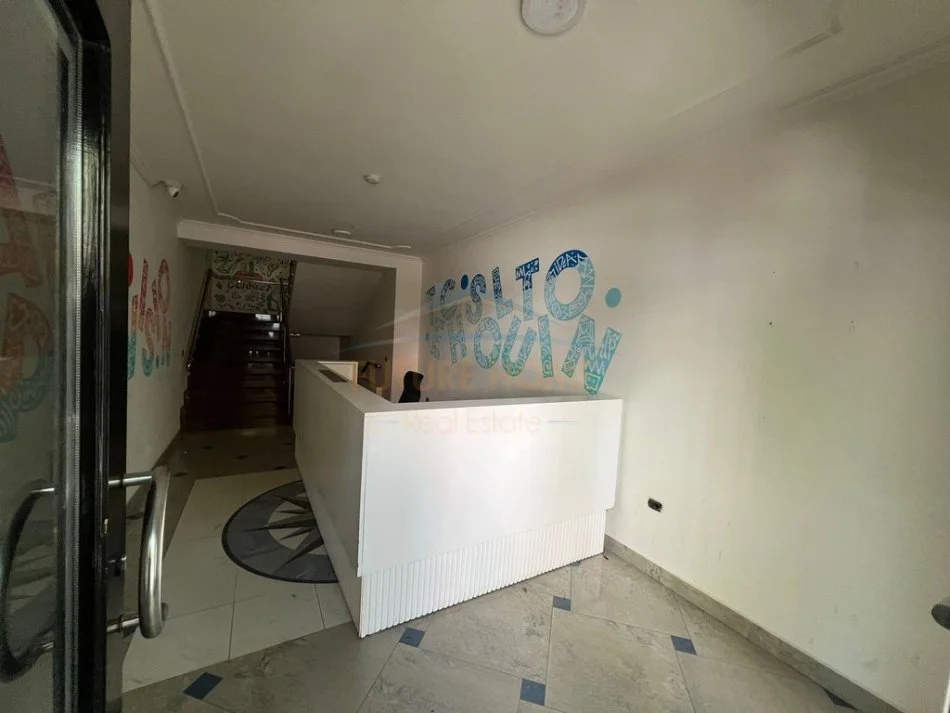 Tirane, shitet ambjent biznesi Kati 0, 350 m² 1.600.000 € 