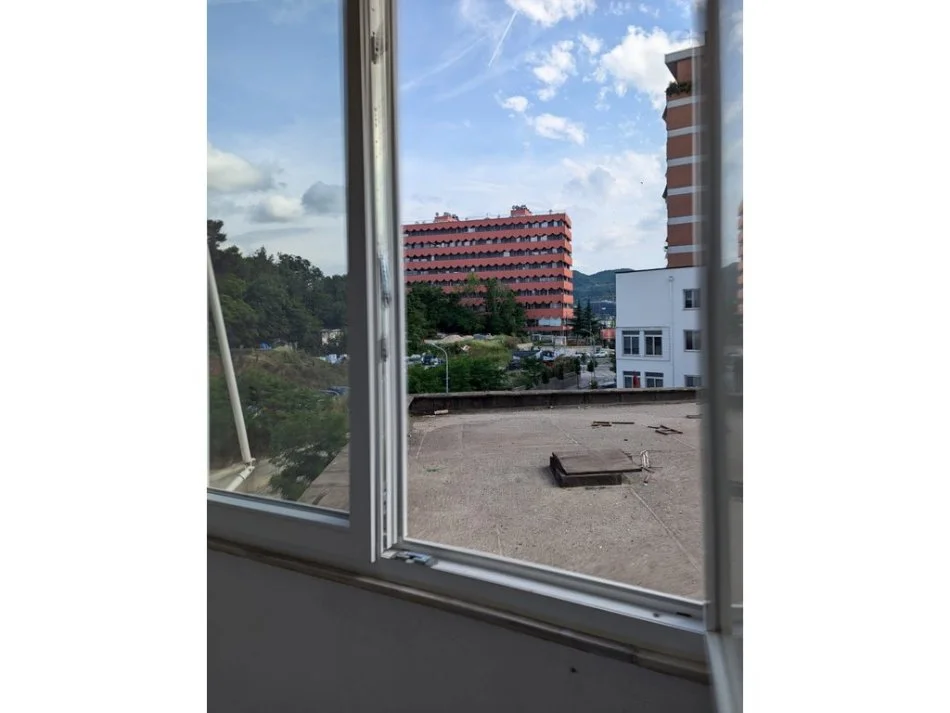 Tirane, jepet me qera apartament 2+1 Kati 2, 84 m² 700 € 