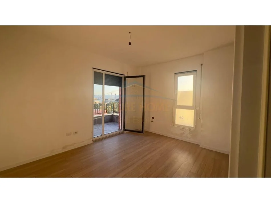 Tirane, shitet apartament 2+1 Kati 5, 95 m² 142.050 € 