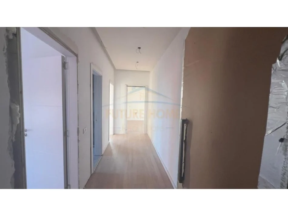 Tirane, shitet apartament 2+1 Kati 5, 95 m² 142.050 € 