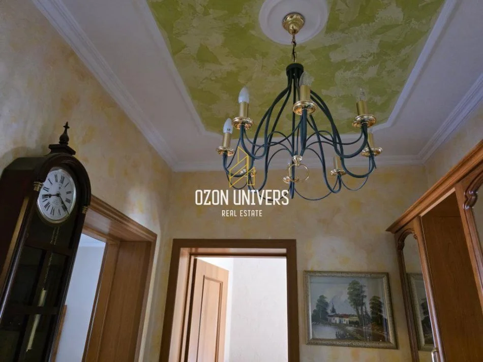 Tirane, jepet me qera apartament 2+1 Kati 3, 75 m² 600 € 