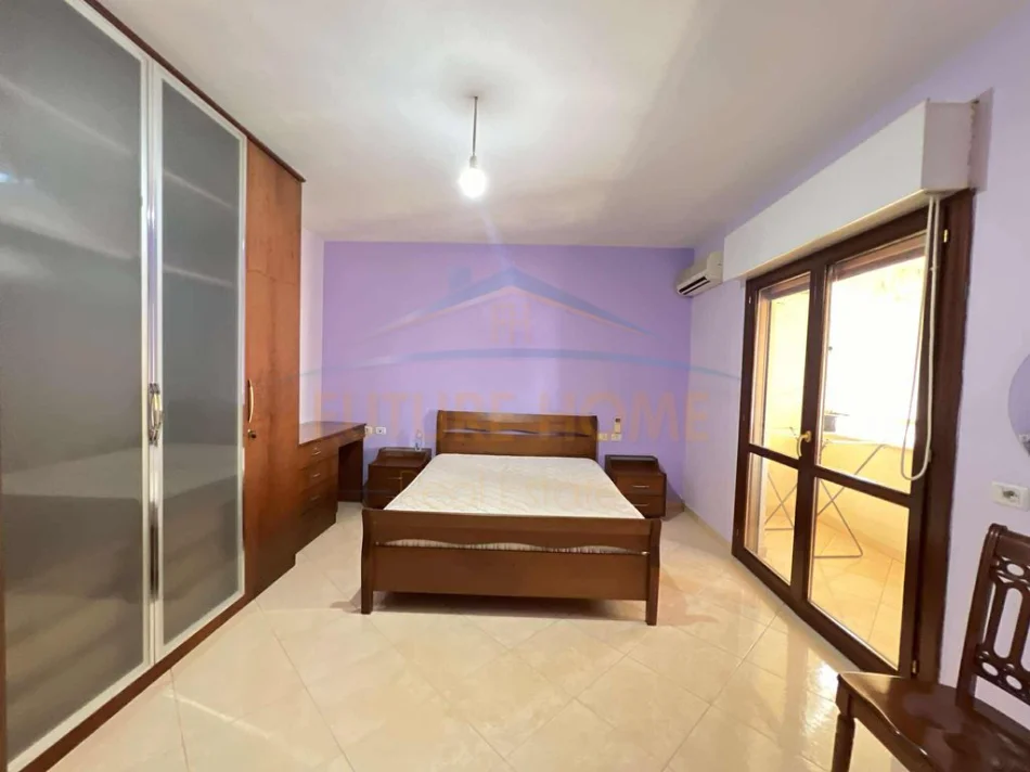 Qera, Duplex , Komuna e Parisit,Tiranë 0696069906