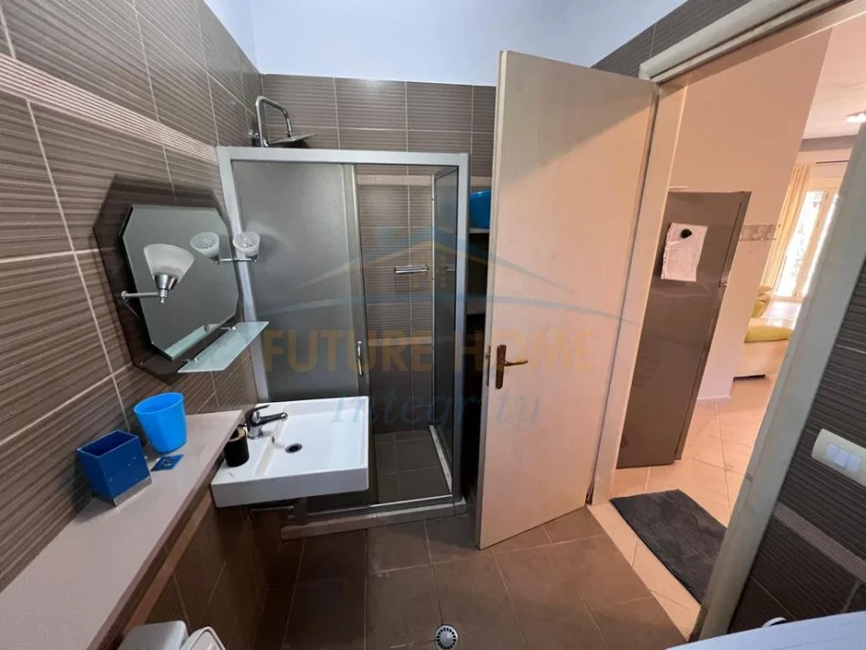 Kompleksi Lura 1, shitet Vilete 2-kateshe, 226 m² 285.000 € Gjiri i Lalezit