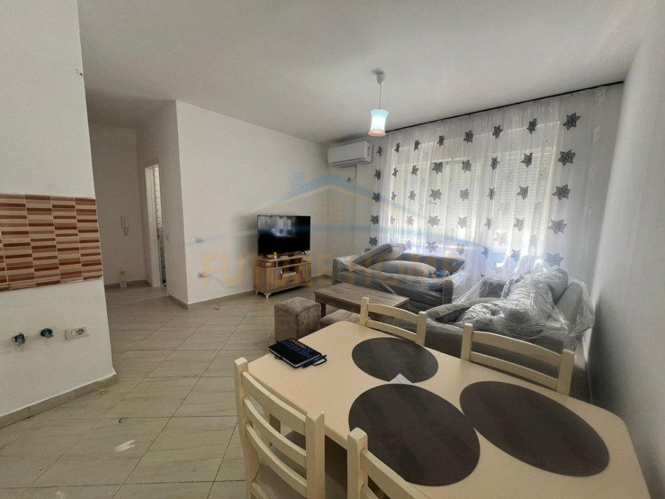 Tirane, jepet me qera apartament 2+1 Kati 2, 74 m² 600 € (Liqenit te Thate tek Kompleksi FZ.)