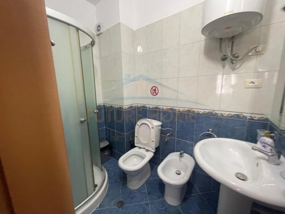 Currila, shitet apartament 2+1+Ballkon Kati 12, 109 m² (Durres)
