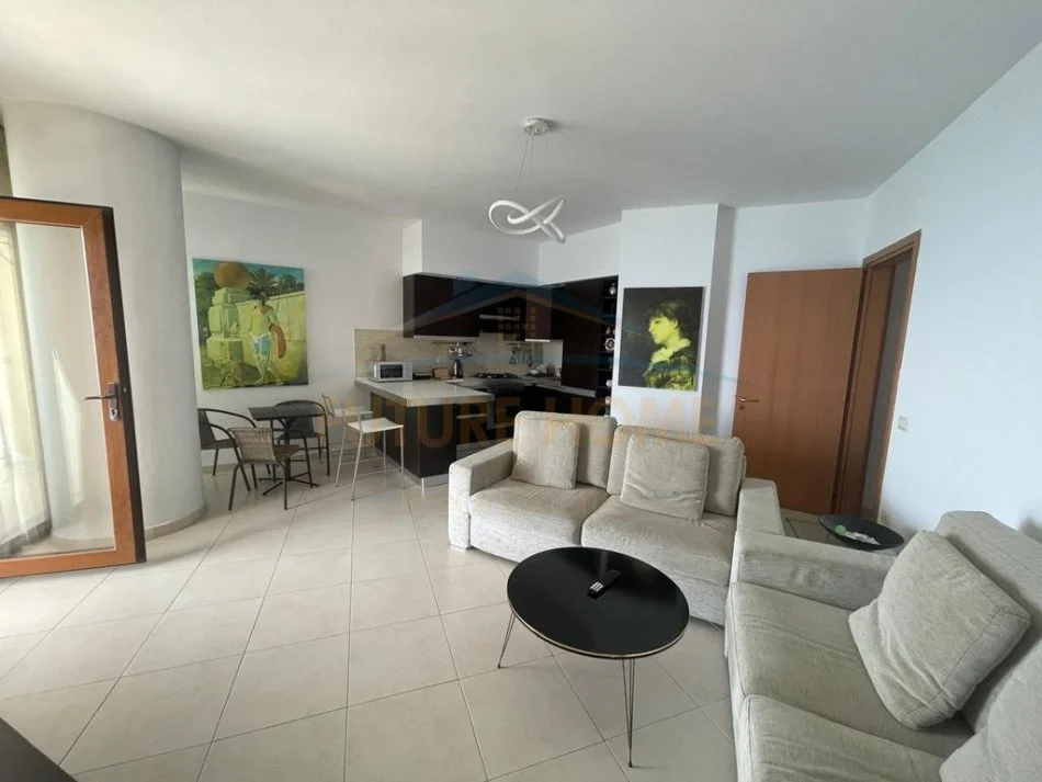 Currila, shitet apartament 2+1+Ballkon Kati 12, 109 m² (Durres)