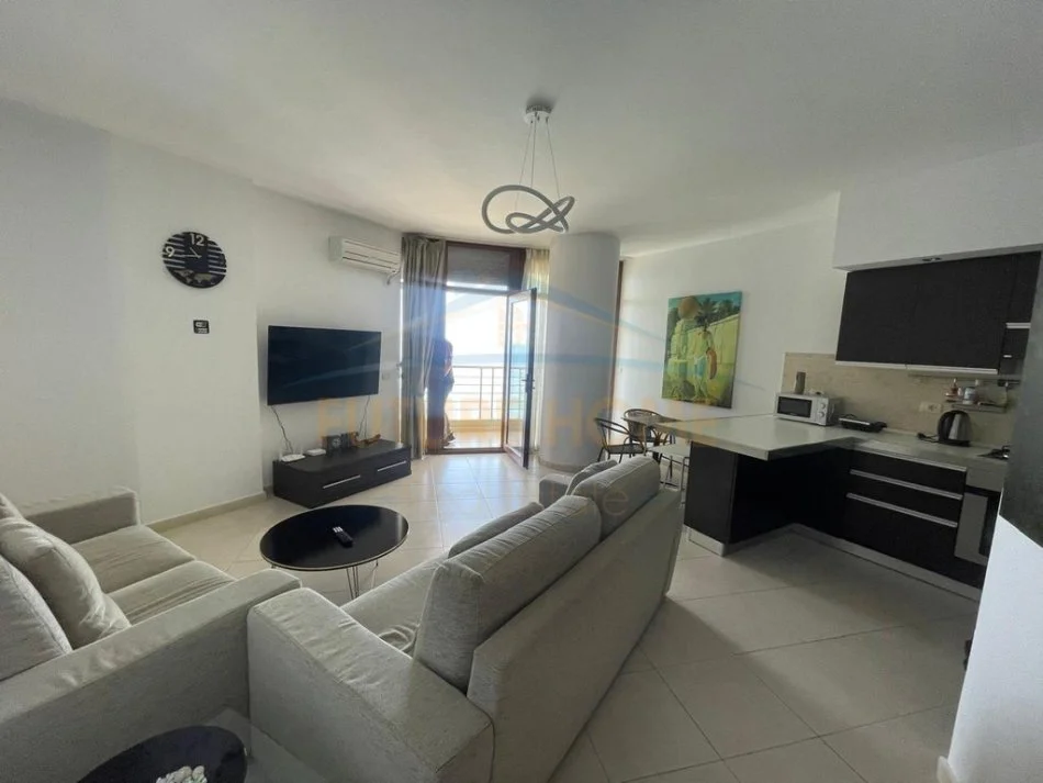 Currila, shitet apartament 2+1+Ballkon Kati 12, 109 m² (Durres)