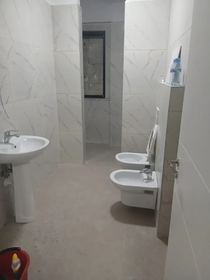 Tirane, shitet apartament 1+1+Ballkon Kati 9, 81 m² 129.600 € (Astir)