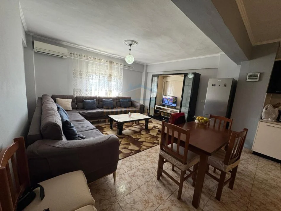 Tirane, shitet apartament 2+1 Kati 9, 119 m² 165.000 € 