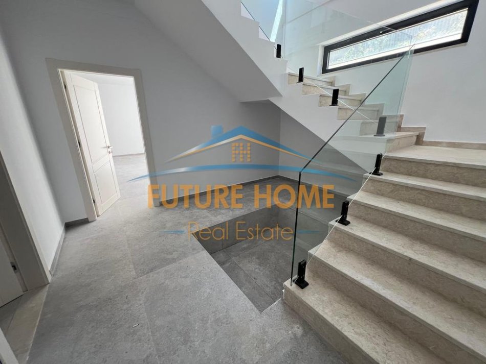 jepet me qera Vile Kati 3, 670 m² 5.000 € (TEG)