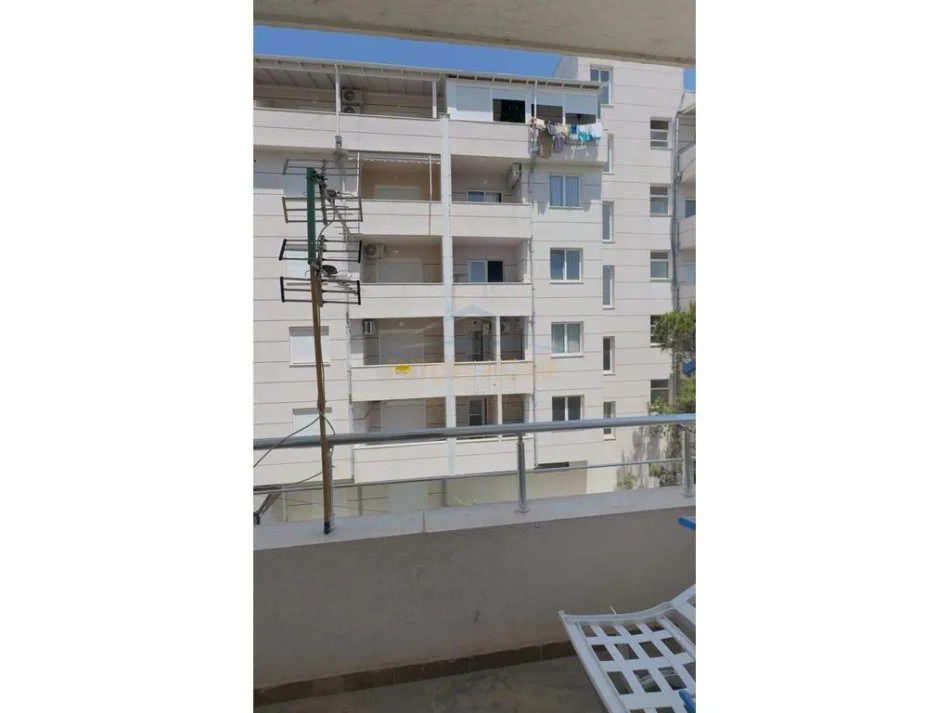 Qerret, shitet apartament 1+1+Ballkon Kati 2, 66 m² 99.000 € (Kavaje)