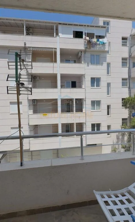 Qerret, shitet apartament 1+1 Kati 2, 66 m² 99.000 € 