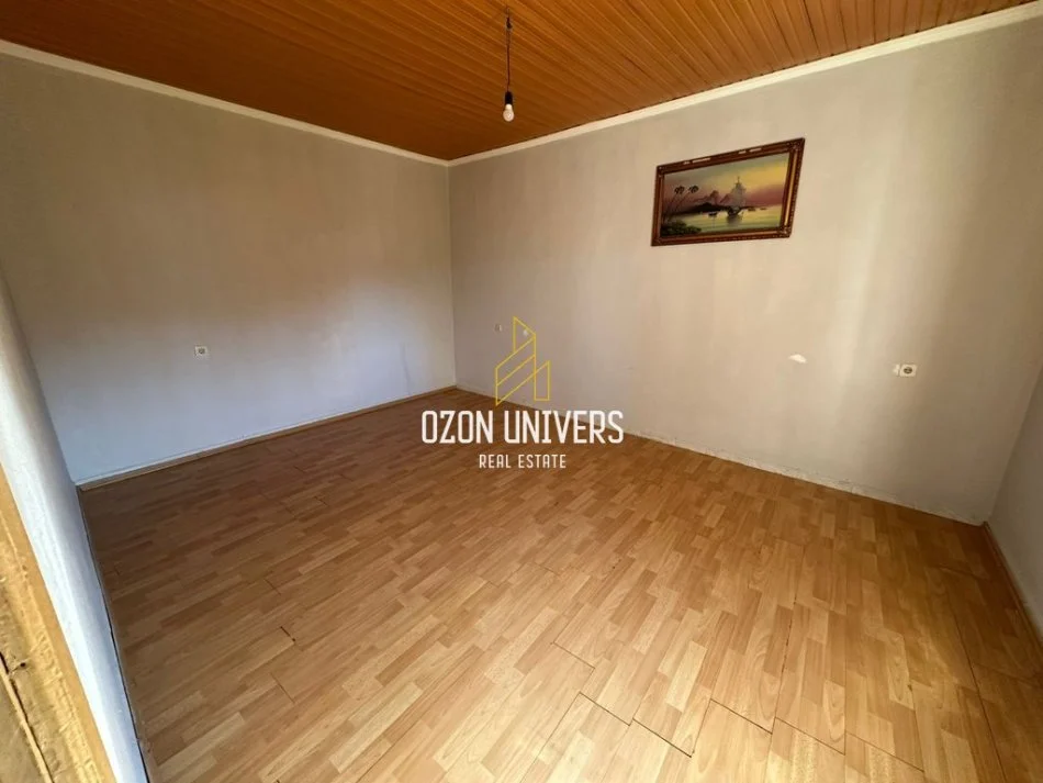 Tirane, jepet me qera apartament 2+1 Kati 2, 76 m² 300 € (jordan mise)