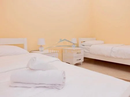 Qera, Ndertese Private, Rruga Fortuzi, Tirane. AREA53869