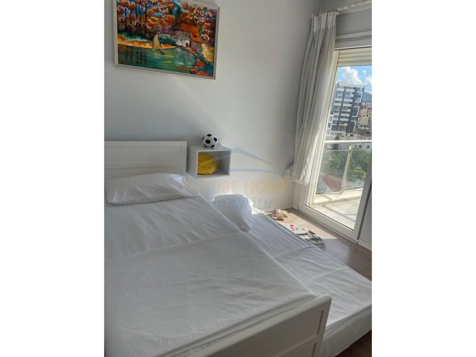 Tirane, jepet me qera apartament 2+1 Kati 6, 98 m² 650 € 