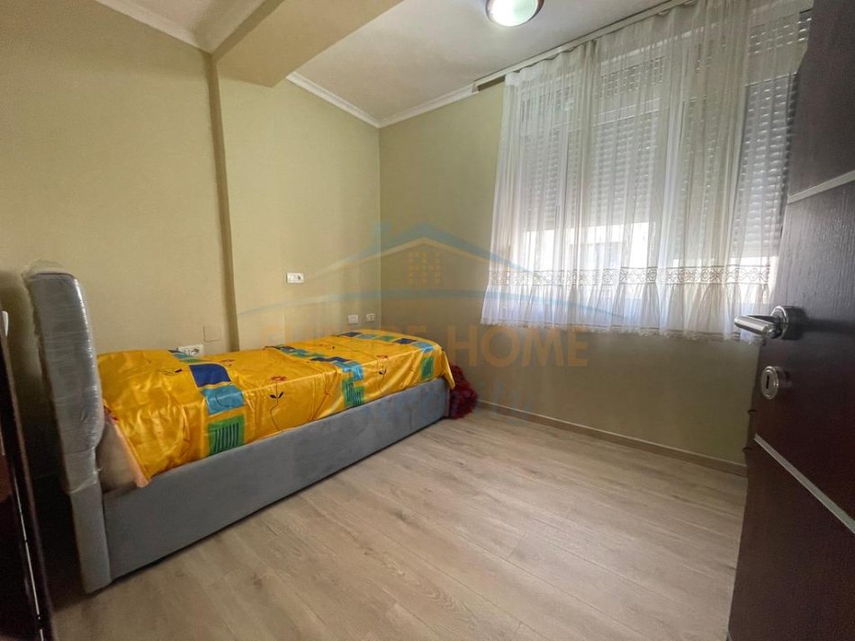 Tirane, jepet me qera apartament 2+1 Kati 4, 66 m² 600 € (Stadiumi Dinamo)