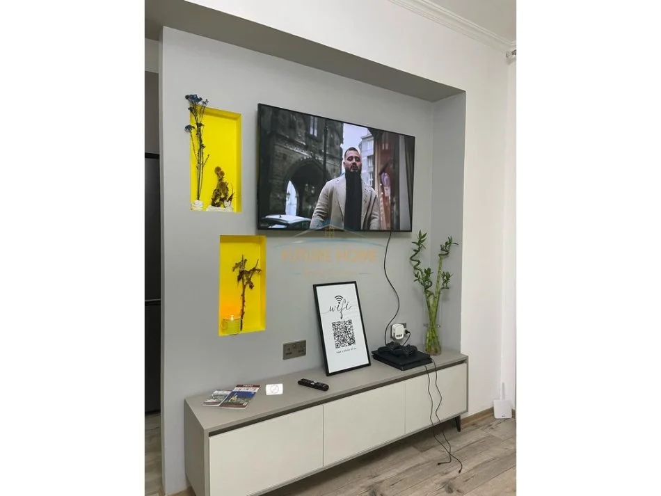 Tirane, jepet me qera garsonier 1+1 Kati 6, 40 m² 500 € 