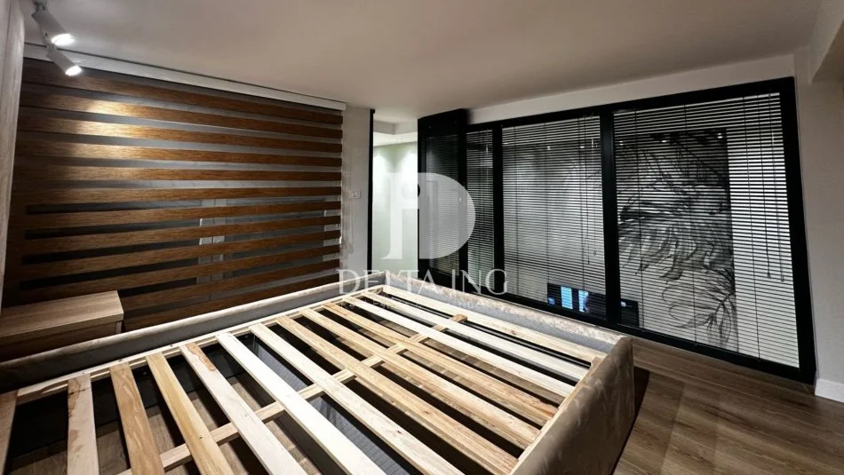 Tirane, shitet apartament duplex 1+1 Kati 0, 55 m² 115.000 € (Bulevardi Bajram Curri)