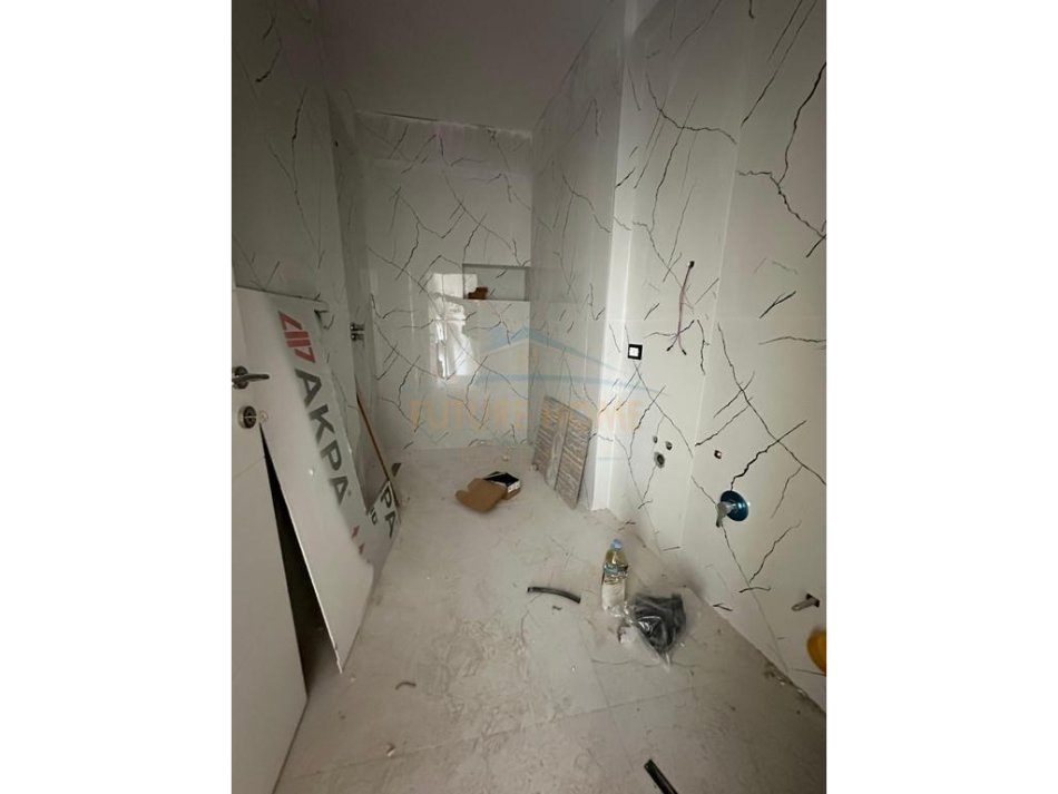Tirane, shitet apartament 2+1 Kati 3, 108 m² 183.260 € (Jordan Misja)
