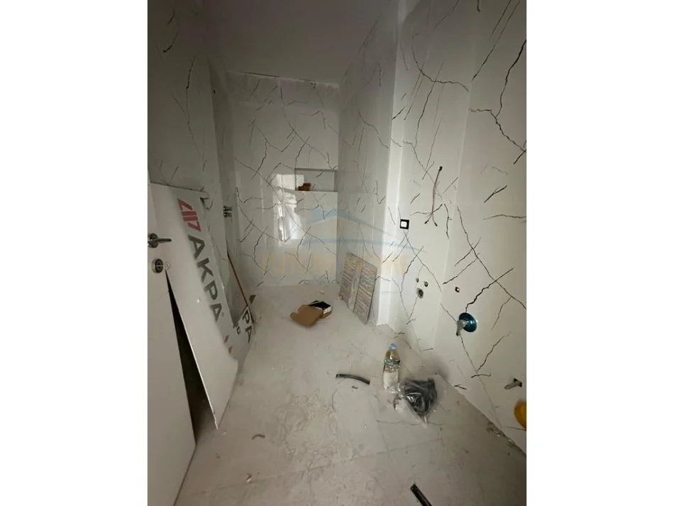 Tirane, shitet apartament 2+1 Kati 3, 108 m² 183.260 € (Jordan Misja)