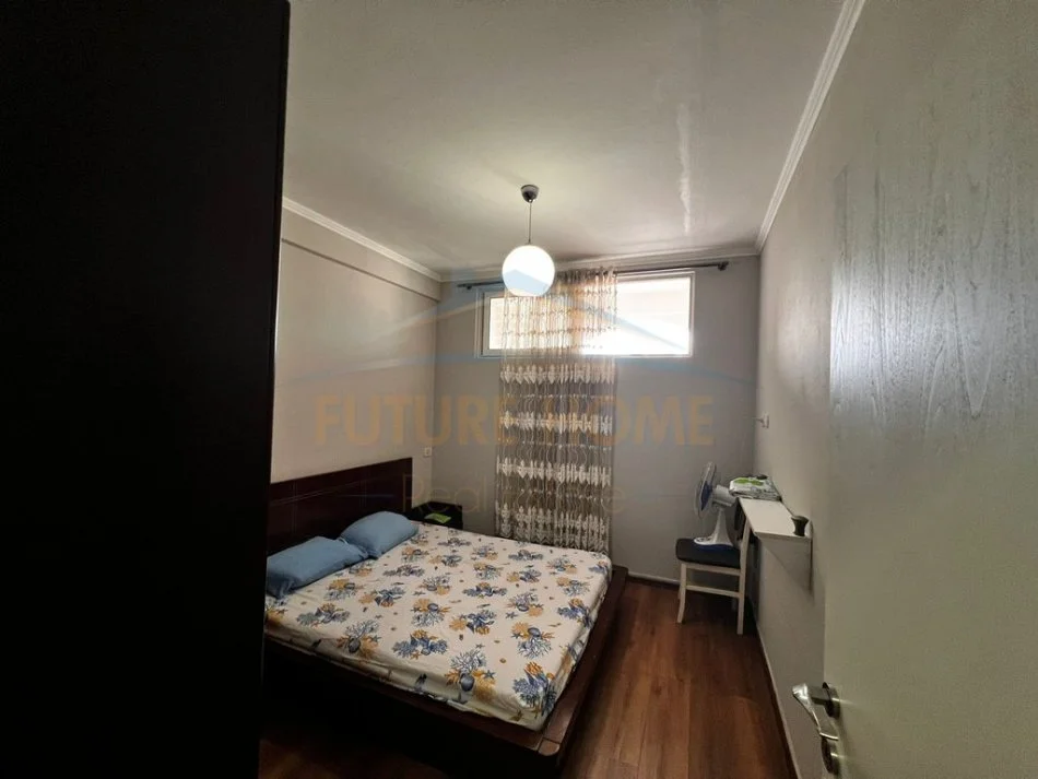 Pallati i Sportit, shitet apartament 2+1 Kati 8, 64 m² 95.000 € (Durres)