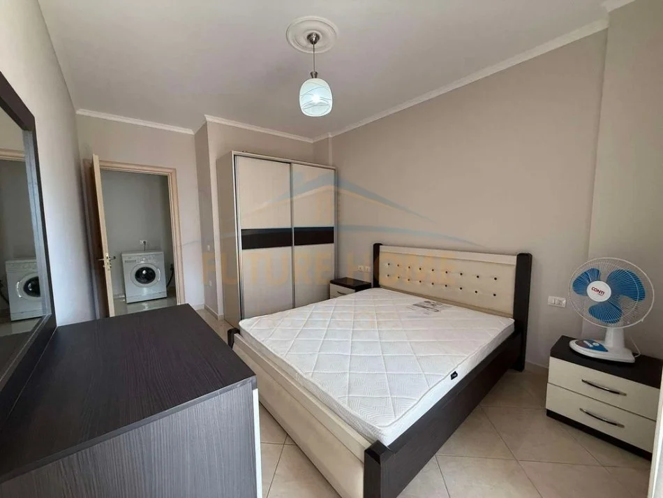 Tirane, jepet me qera apartament 1+1 Kati 4, 70 m² 400 € (ALES CONSTRUCTION)  UNA53995