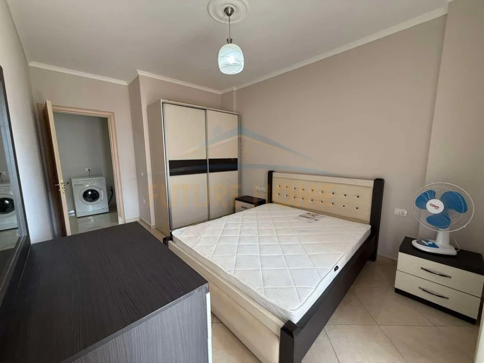 Tirane, jepet me qera apartament 1+1 Kati 4, 70 m² 400 € (ALES CONSTRUCTION)  UNA53995