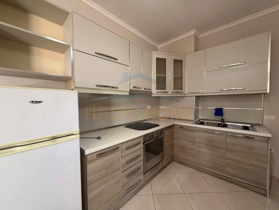 Tirane, jepet me qera apartament 1+1 Kati 4, 70 m² 400 € (ALES CONSTRUCTION)  UNA53995