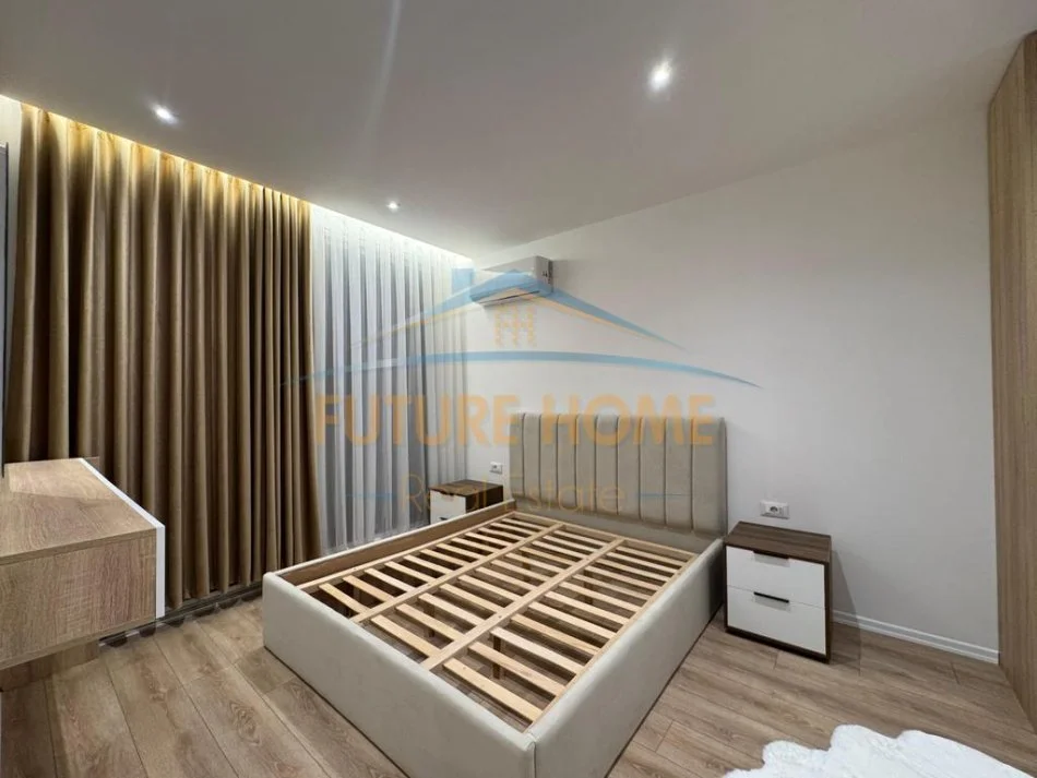 Tirane, shitet apartament 1+1 Kati 5, 70 m² 175.000 €