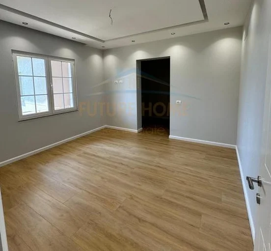 Tirane, shitet apartament 3+1 Kati 2, 137 m² 175.000 € (Rruga dalip topi)