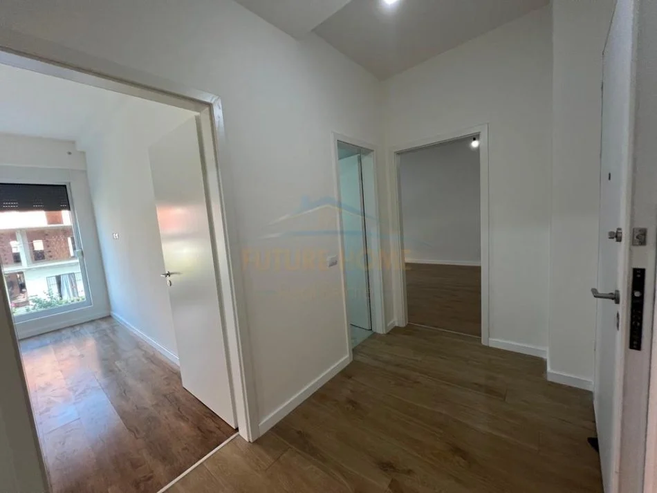 Tirane, jepet me qera apartament 2+1 Kati 2, 83 m² 450 € 