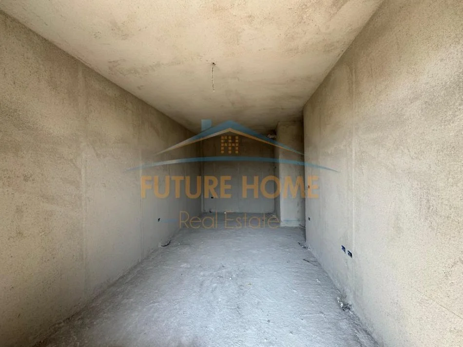 Tirane, shes apartament 2+1+Ballkon Kati 3, 91 m² 90.000 € (QTU)