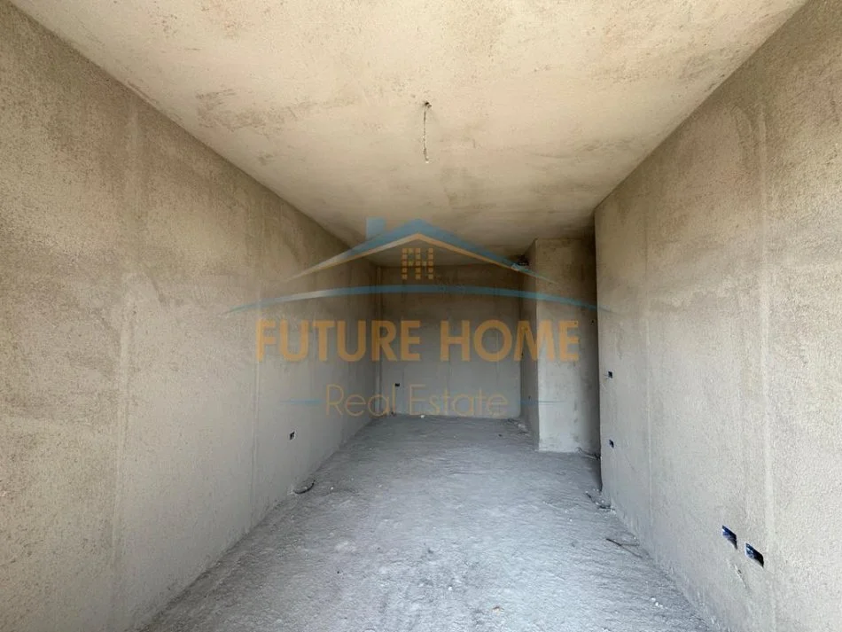 Tirane, shitet apartament 2+1+Ballkon Kati 3, 93 m² 97.000 € (Univers City QTU)