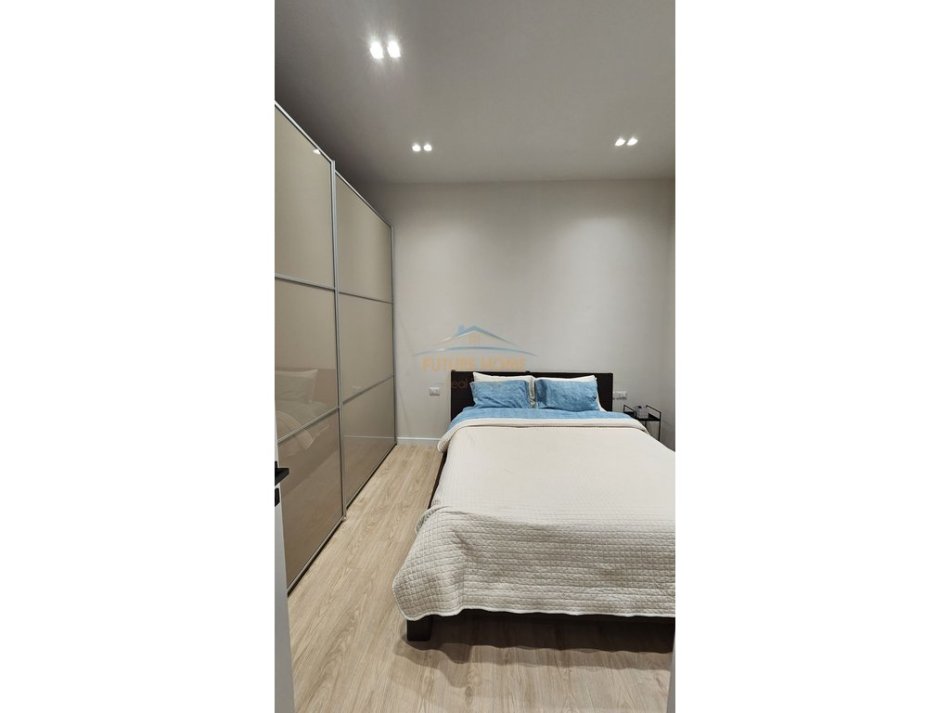 Tirane, shitet apartament 3+1 Kati 1, 117 m² 320.000 € (Liqeni i thate)