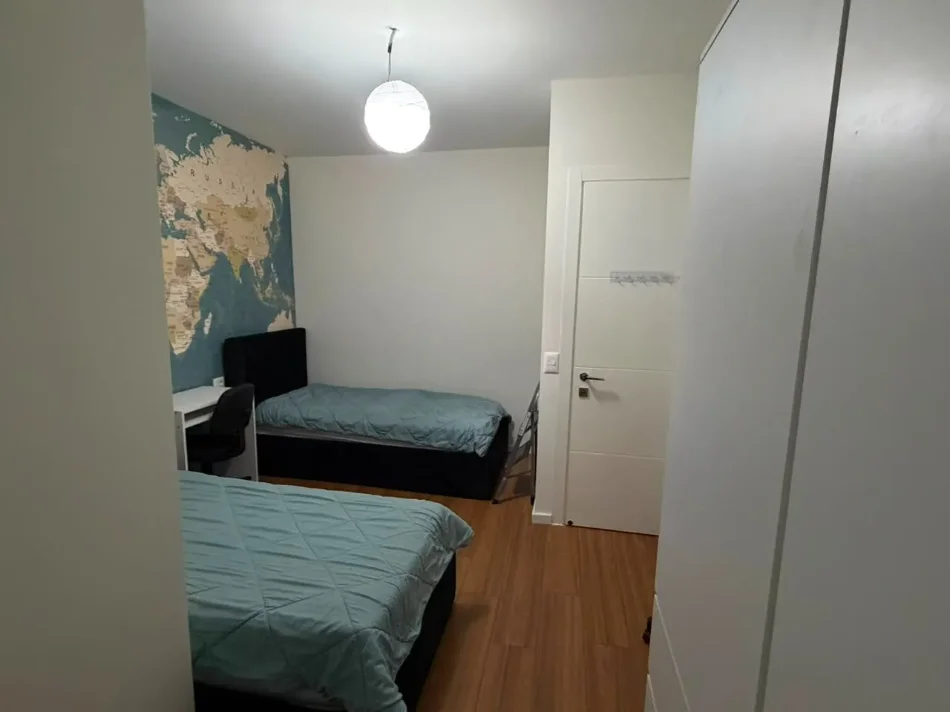 Tirane, jepet me qera apartament 2+1 Kati 2, 95 m² 800 € (LIQENI THATE)
