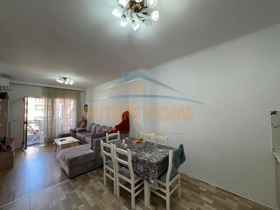 Tirane, shitet apartament 2+1+Ballkon Kati 4, 92 m² 193.000 € (DON BOSKO)