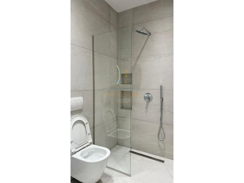 Tirane, jepet me qera apartament 2+1 Kati 3, 123 m² 1.800 € 