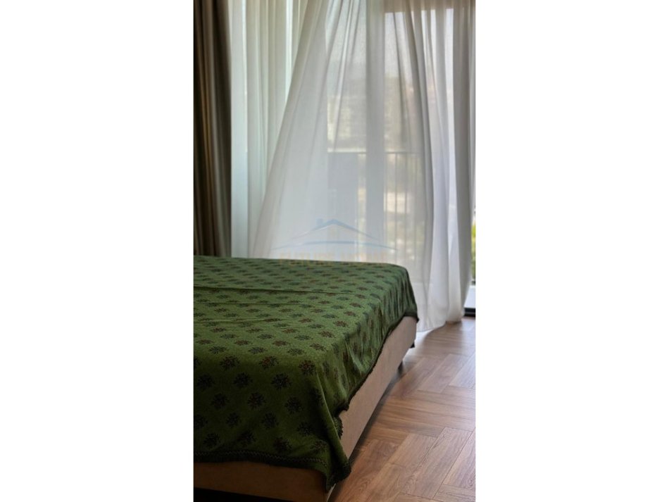 Tirane, jepet me qera apartament 2+1 Kati 3, 123 m² 1.800 € 