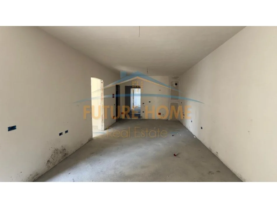 Tirane, shitet apartament 1+1+Ballkon Kati 4, 66 m² 80.000 €