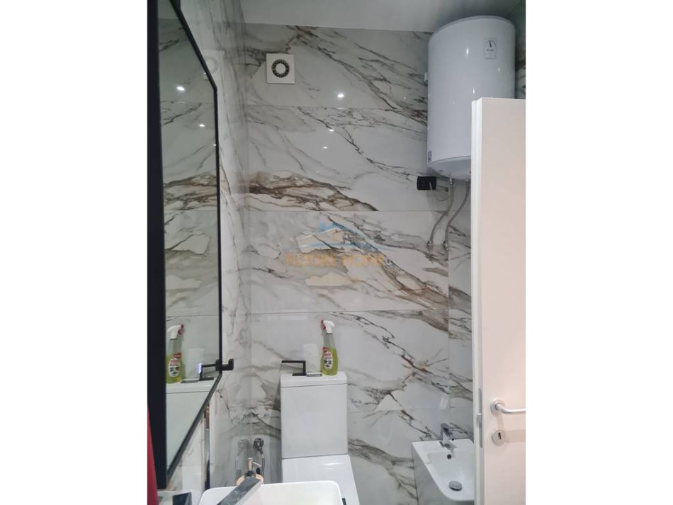 Qera, Apartament 3+1, Fresk, Tiranë. 600 €