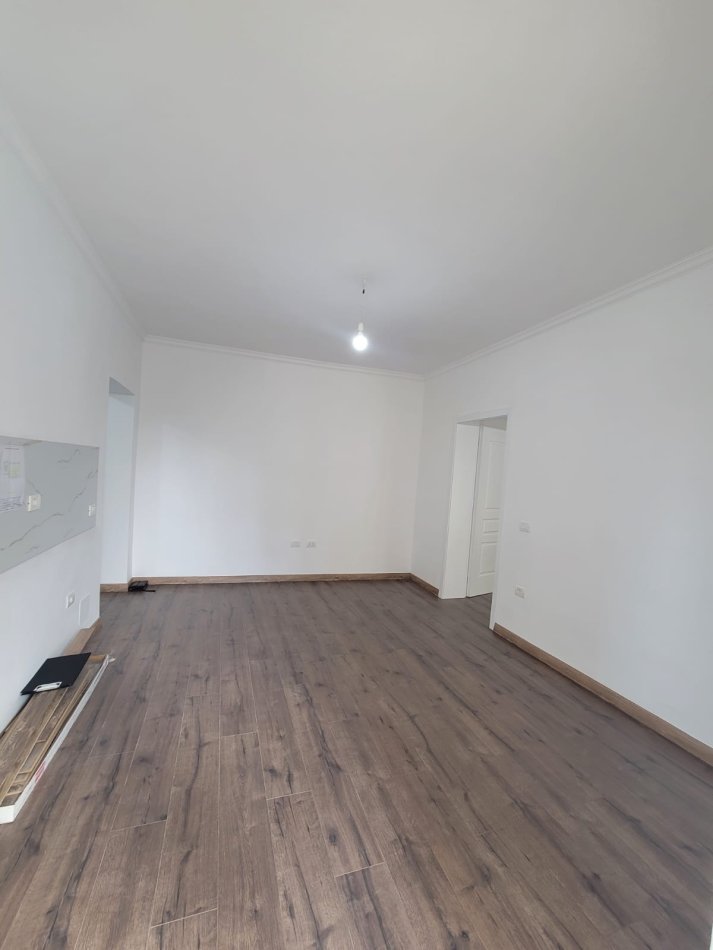 Tirane, shitet apartament 1+1, Kati 2, 57 m² 115,000 € (21 Dhjetori)