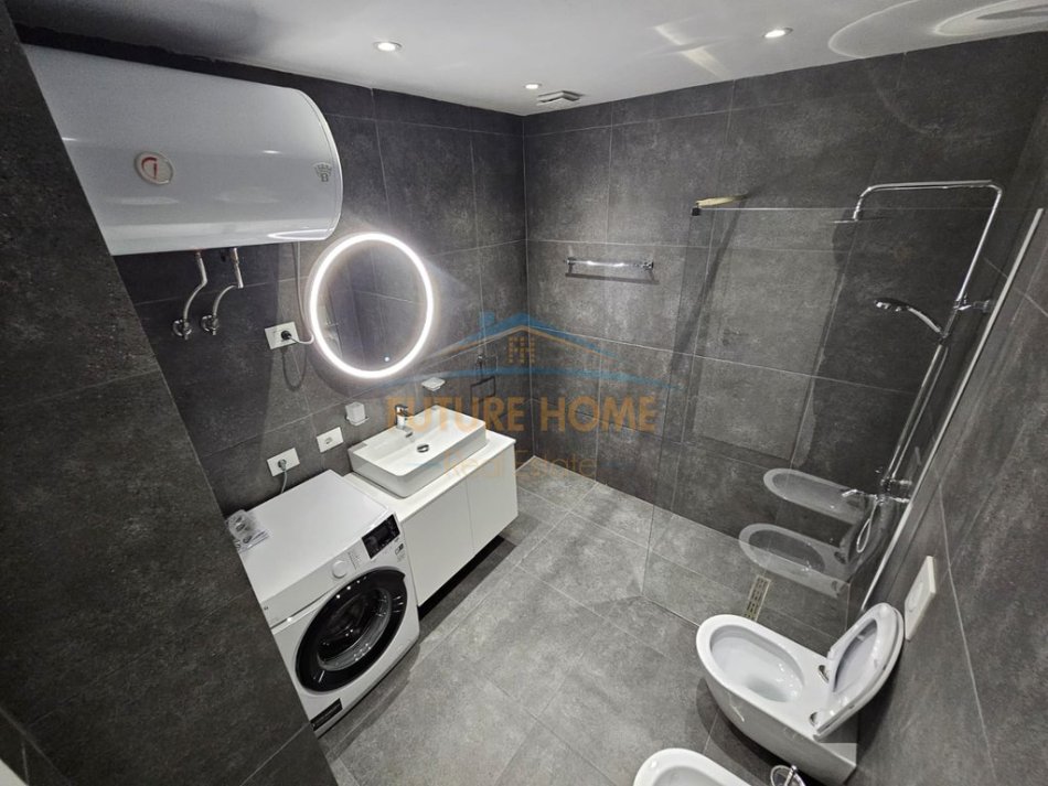 Tirane, jepet me qera apartament 2+1 Kati 5, 100 m² 1.000 € 